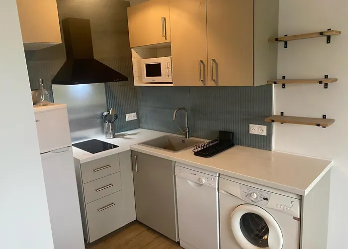 Apartman V *